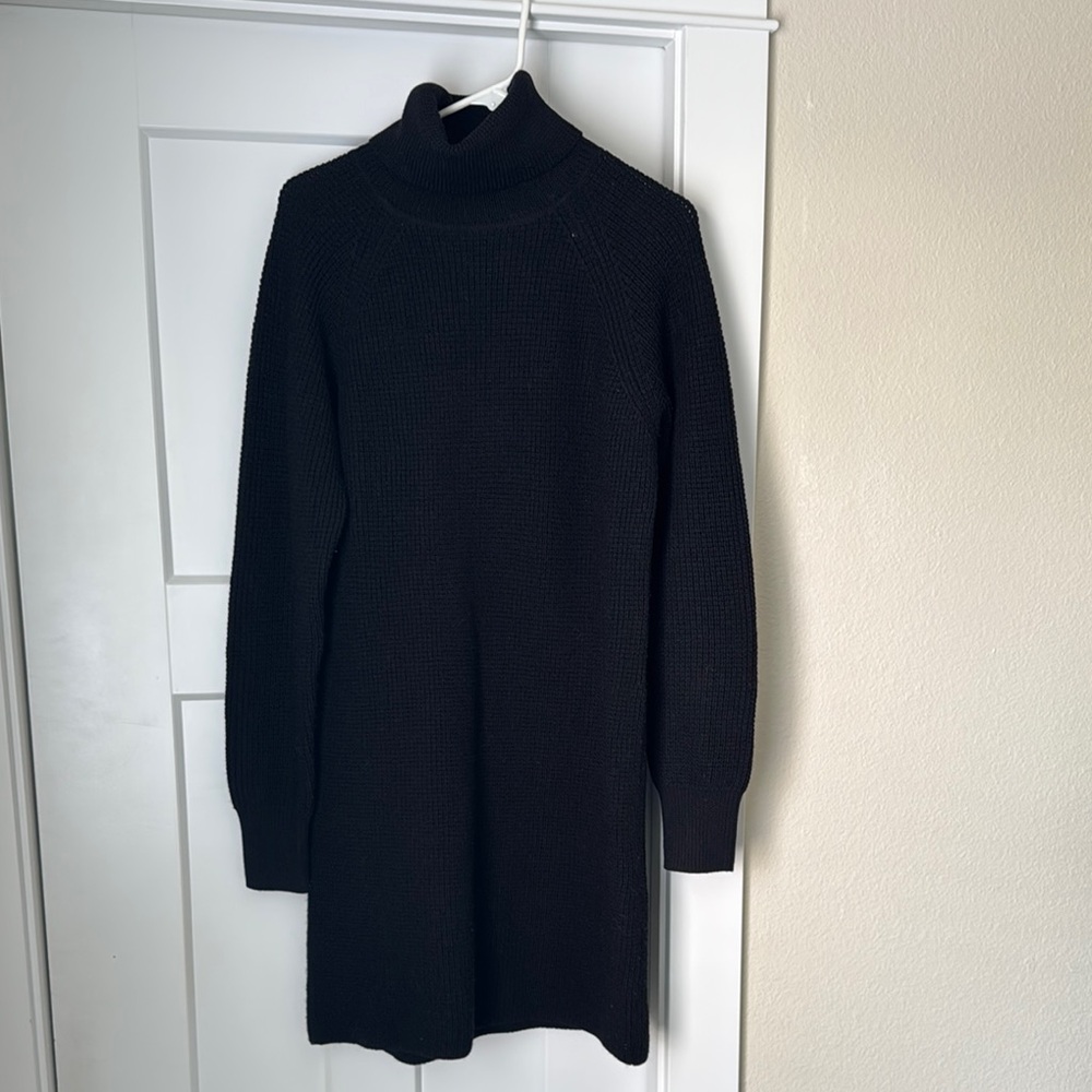 Aritzia Wilfred Black Ribbed Sweater Dress